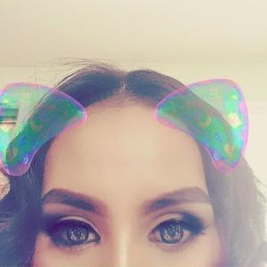 Meet your Posher, Perla